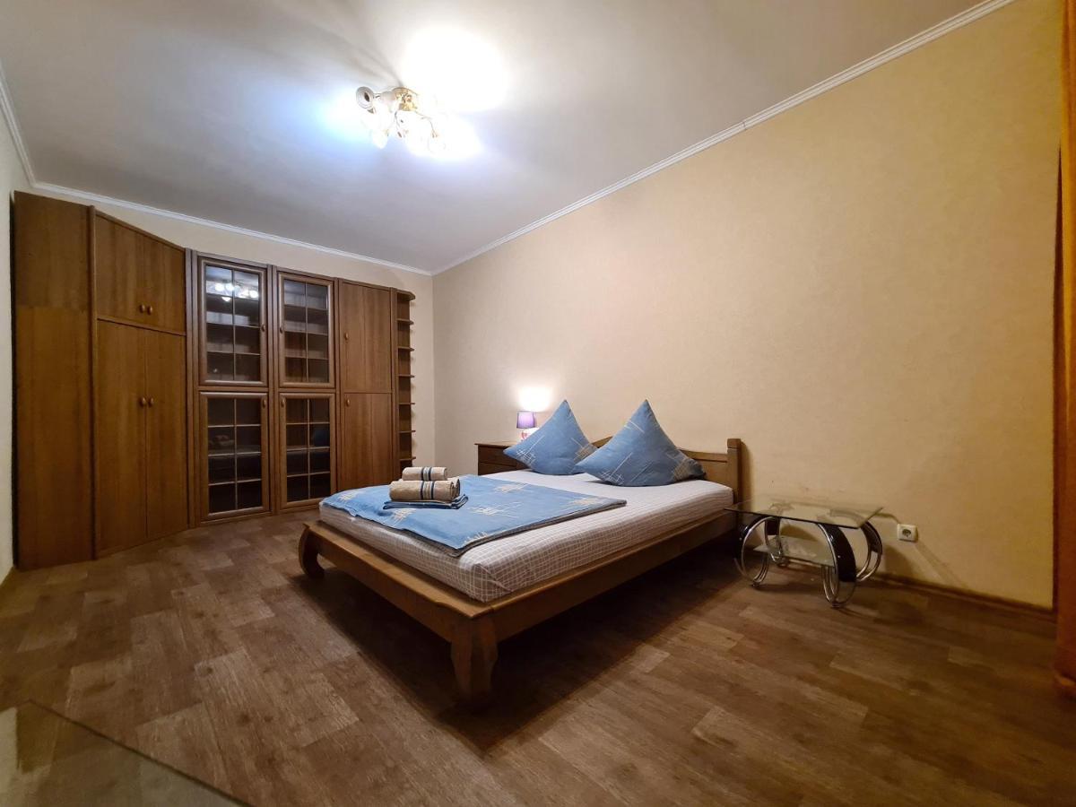 1-Room Luxury Apartment On Sobornyi Avenue 170-V, By Grandhome Zaporizhia Eksteriør billede