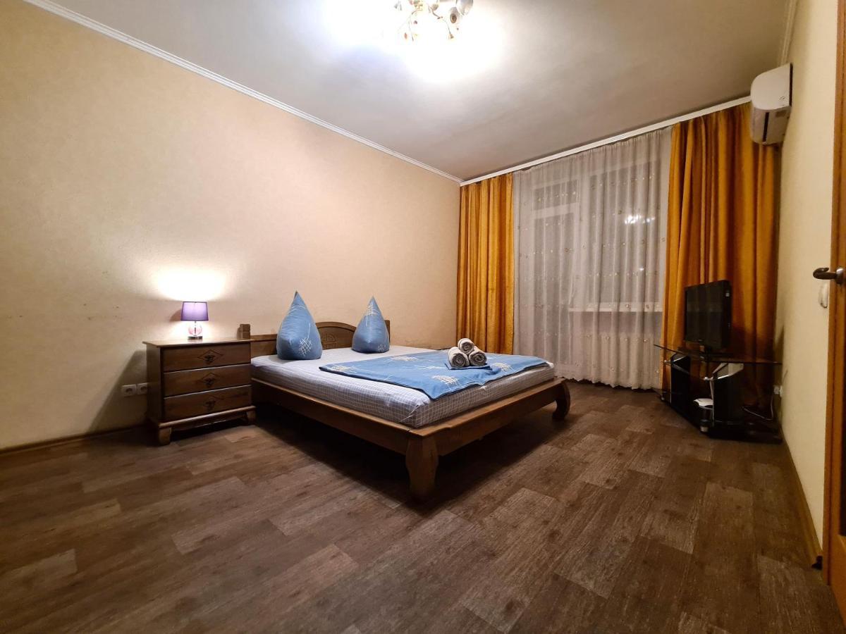 1-Room Luxury Apartment On Sobornyi Avenue 170-V, By Grandhome Zaporizhia Eksteriør billede