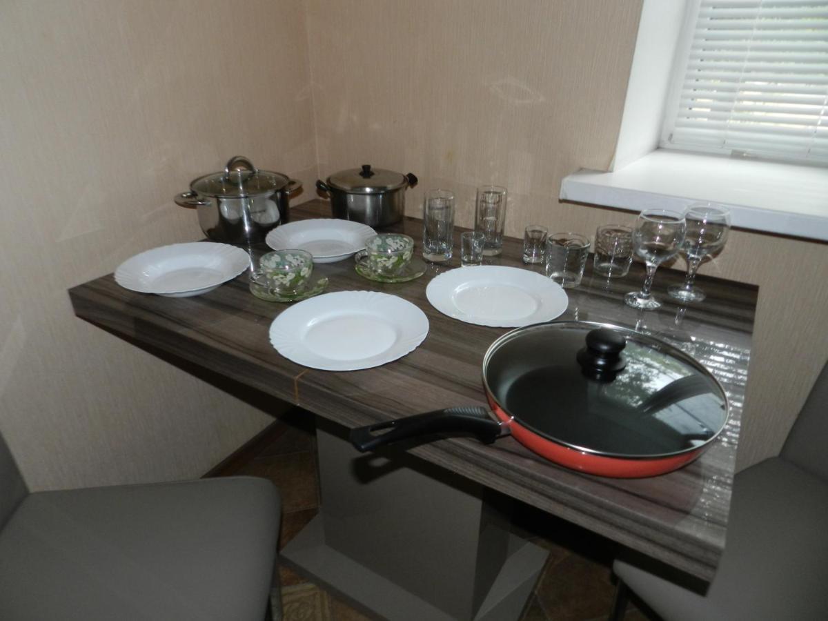 1-Room Luxury Apartment On Sobornyi Avenue 170-V, By Grandhome Zaporizhia Eksteriør billede