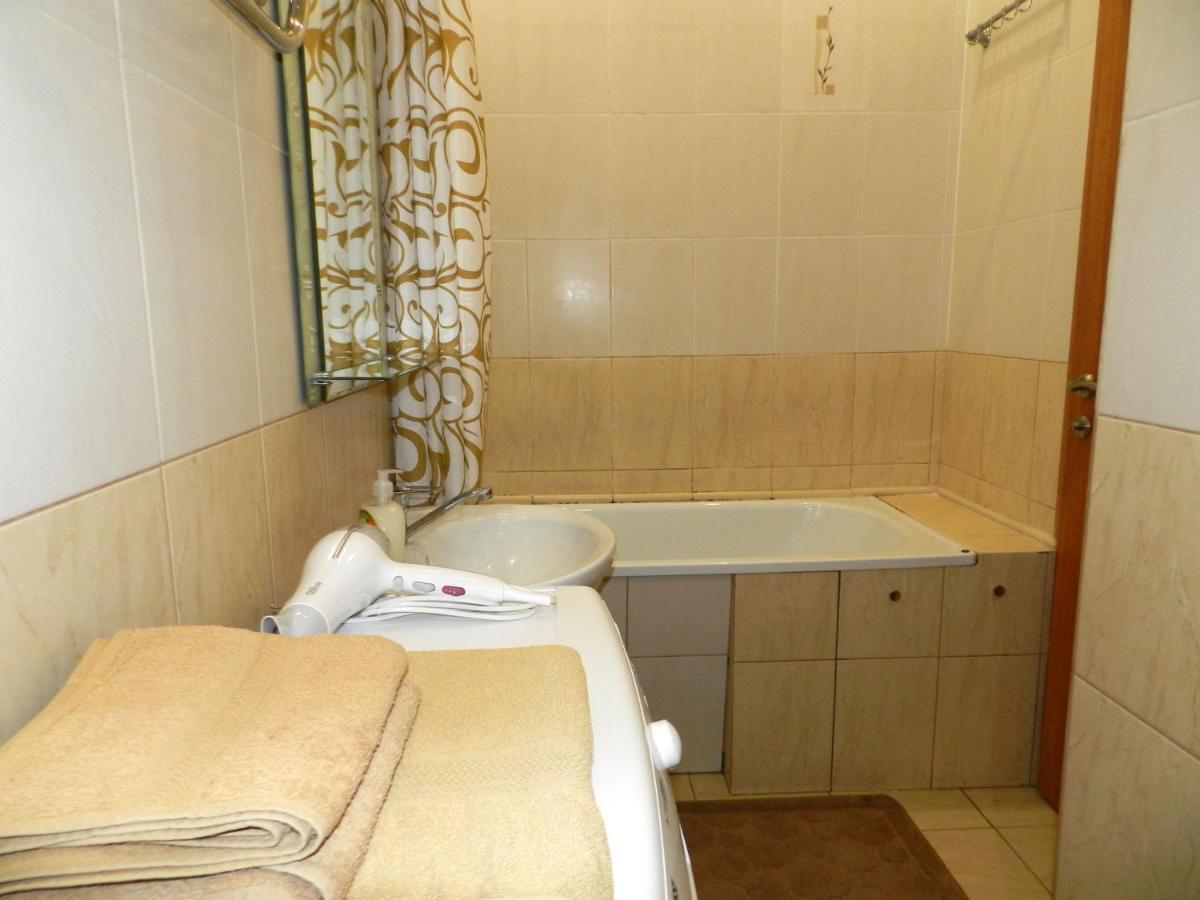 1-Room Luxury Apartment On Sobornyi Avenue 170-V, By Grandhome Zaporizhia Eksteriør billede